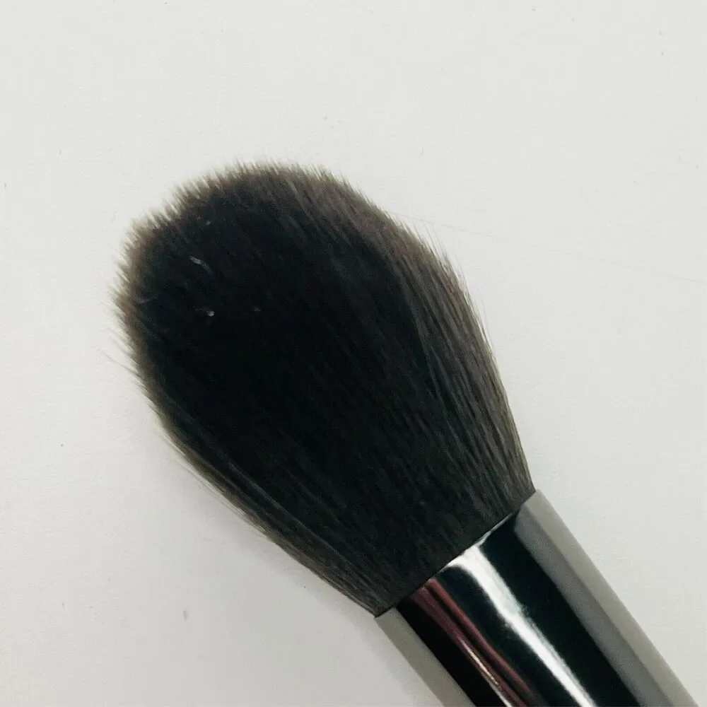 Laruce contour blending